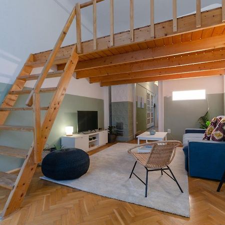 Cosy Apartment In Central District. Boedapest Buitenkant foto