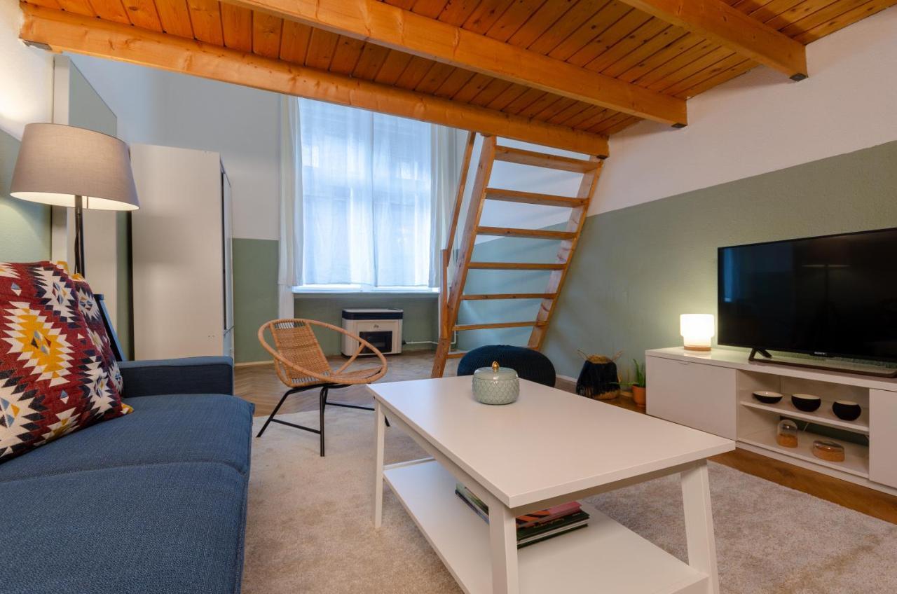 Cosy Apartment In Central District. Boedapest Buitenkant foto