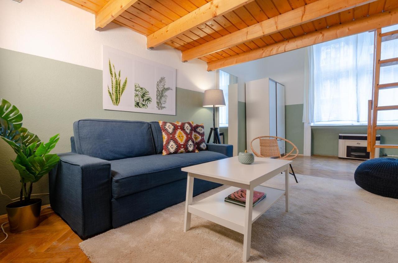 Cosy Apartment In Central District. Boedapest Buitenkant foto